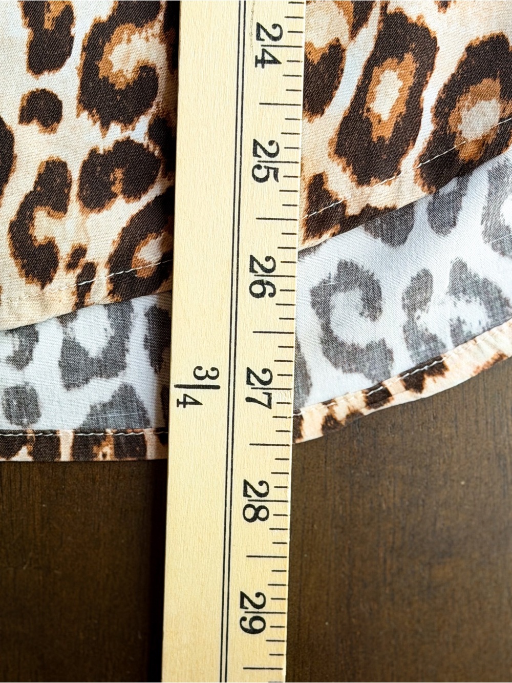 Chico’s Leopard Animal Print Button Down Shirt Modal Rayon Stretch Size 1/M EUC - Picture 6 of 9